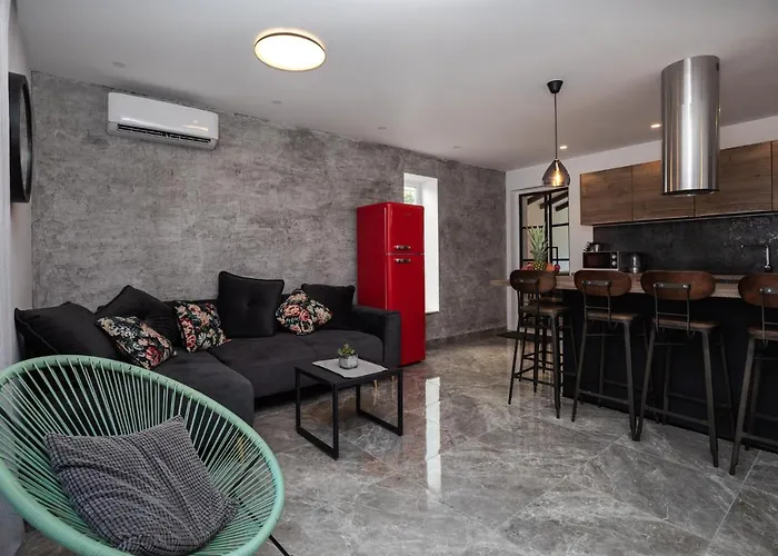 Luxury Apartman Tinel