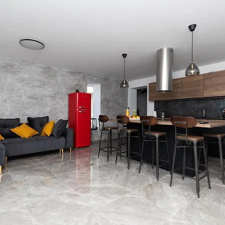 Luxury Apartman Tinel Mimice Exterior photo