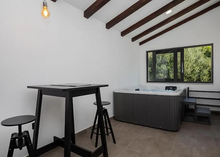 Luxury Apartman Tinel