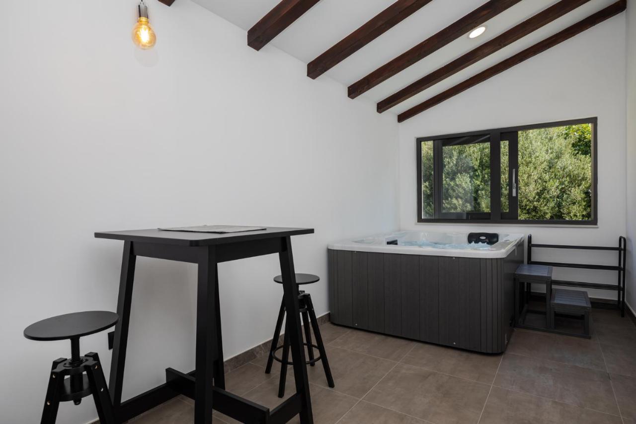 Luxury Tinel