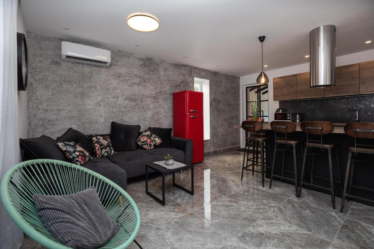 Luxury Tinel Apartment
